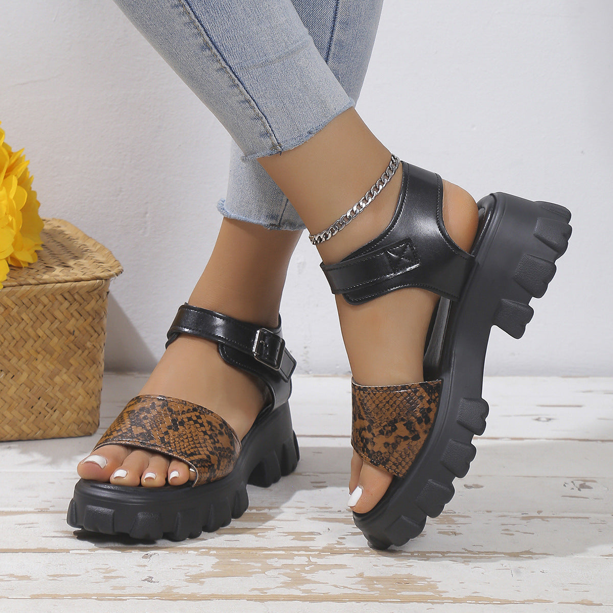 Nova Sandaler