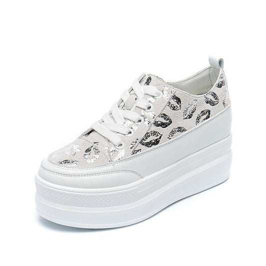Kawai Boost V3 Sneakers Dam